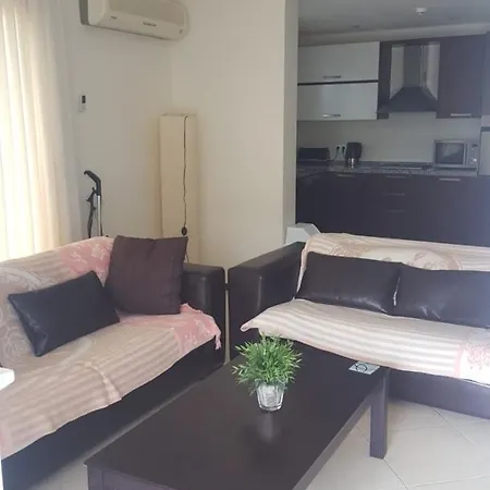 Villa Pool Front Lux Tripleks *